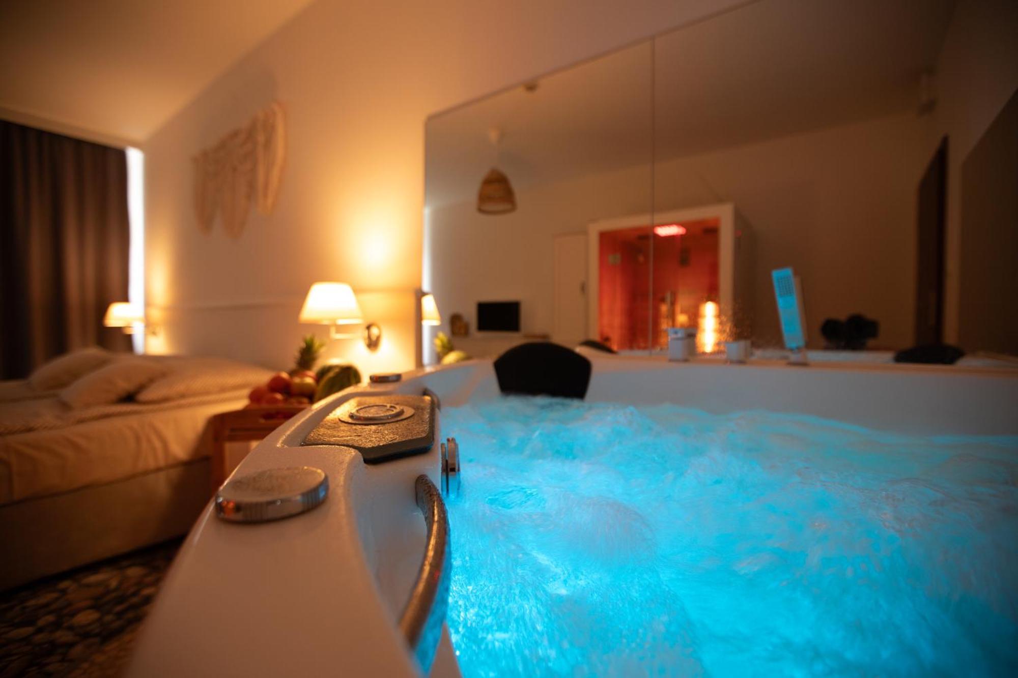 Apartament Rodzinny Beach Sauna&Jacuzzi Arka Medical Spa コウォブジェク エクステリア 写真